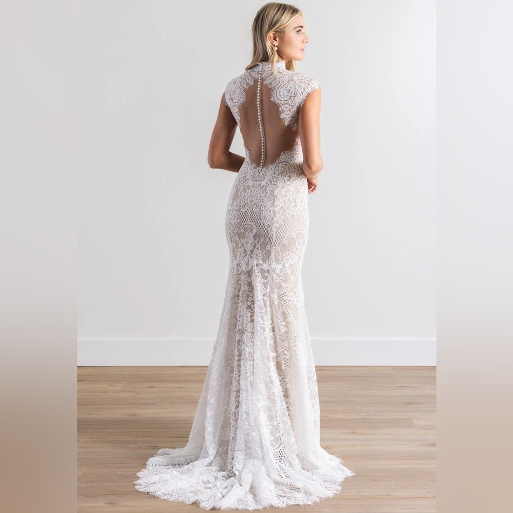 NWT W Too by Watters Locket Uma Wedding Dress in Ivory/Nude Size 14 Lace Train - Picture 2 of 16